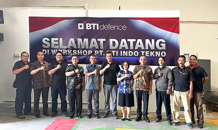 Ditjen Pothan team visits BTI Defence workshop to monitor the modernization process of Indonesian Marine amphibious light tank